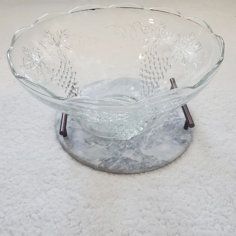 VINTAGE ANCHOR HOCKING GRAPE VINE 12 PC PUNCH BOWL_CUPS‎ BEVERAGE SERVICE SET.
